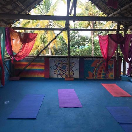 Mk Gardens Surf & Yoga House Hotel Варкала Екстериор снимка